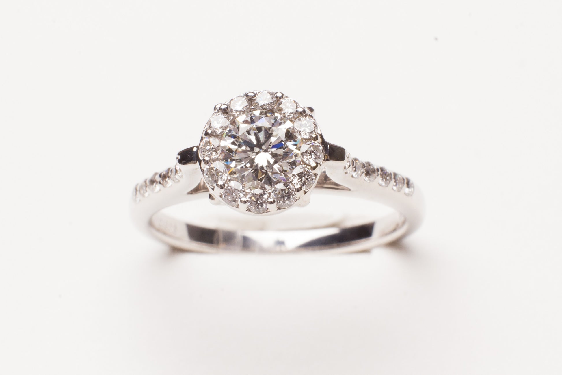 Lady's Engagement Ring 14KT WG  One 0.50Ct Round G Si1 Diamond gia 6147004651 .82cttw