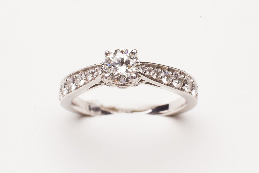18KT WG .94CTTW TRULY BRIDAL LEAF SOL HEARTS ON FIRE