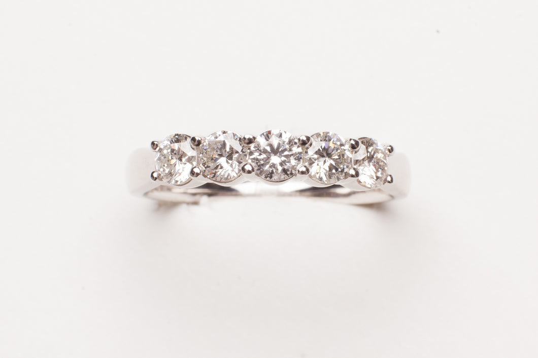 18KT WG .75CTW 5 RD DIA  PRONG SET BAND
