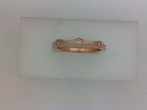 14KT RG .16CTTW DIA 2.5MM SCALLOPED BAND