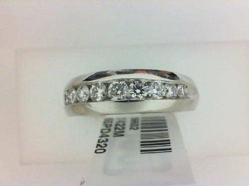 18KT WG .92CTTW RD 10 DIA GTS BAND