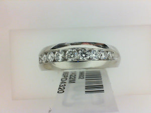 18KT WG .92CTTW RD 10 DIA GTS BAND