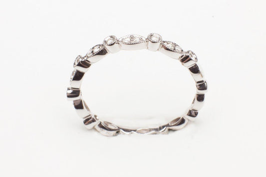 18KT WG/YG .11CTTW WH DIA/YEL DIA RG