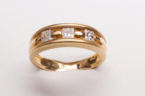 14KT YG .75CT TW DIAMOND RING