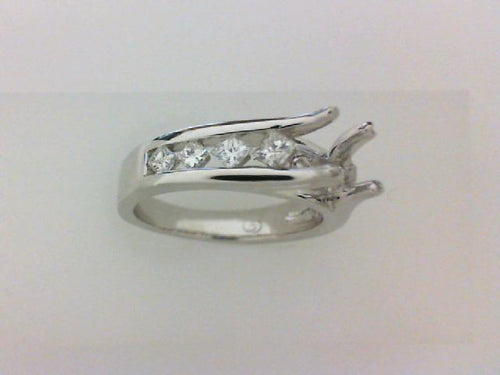 14KWG RING With 8=0.57Tw Princess Cut Diamonds