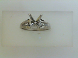 14KT .20CTTW DI CHANNEL BAND W ROCKER SHANK
