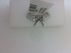 18KT WG 1.09CT TW WITH .34CTTW 8 RD DIA / .75CTTW 46 RD DIA SEMI