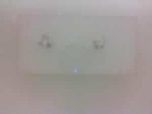 14KT WG .58CTT RD DIA 3 PRONG EARRING



NO BACKS