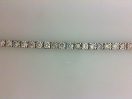 14 W 43 RD DIA 8.47CTTW WG 4 PRONG TENNIS BRACELET