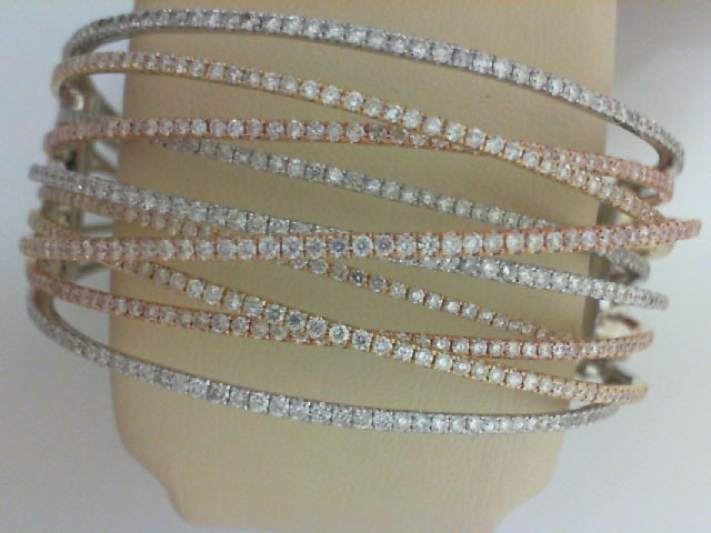 18K TRI GOLD 6.33CTTW 640 RD DIA BANGLE BRACELET