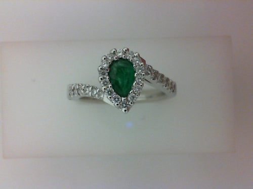 14KT WG .35CTTW RD DIA W .31CT PS EMER RG