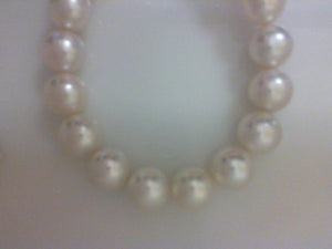 13.9X12.1MM RD WHITE SOUTH SEA PEARLS NOT STRUNG NO CLASP