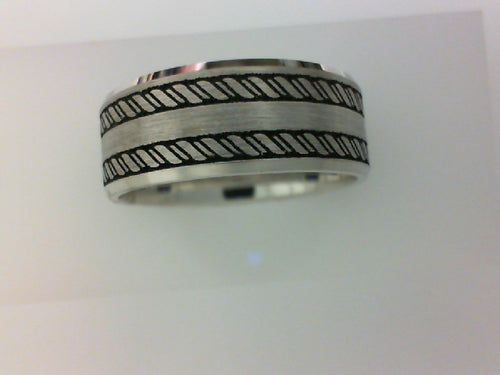 Gent's White 14 Karat Comfort Fit Lasered antque Wedding Band