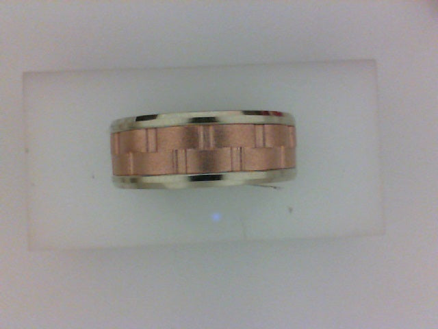 14KT 8MM BEVELED EDGE WITH CHAIN LINK CENTER