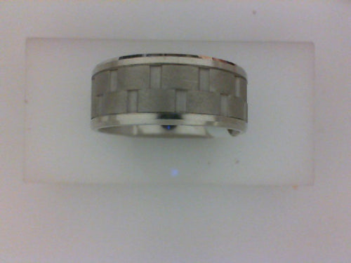 9MM 14KT WG CHAIN LINK CENTER POL EDGE