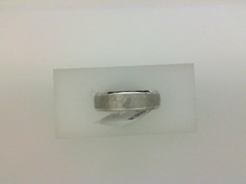 14K WG HAMMERED FINISH BAND