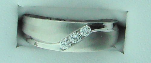 GTS 14KT WG .21CT TW DIAMOND RING A QUALITY