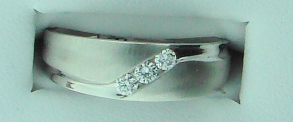GTS 14KT WG .21CT TW DIAMOND RING A QUALITY