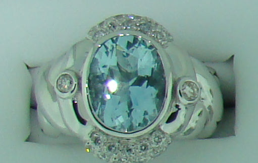 18KT WG 3.38CT TW AQUAMARINE W .50CT TW DIA RING